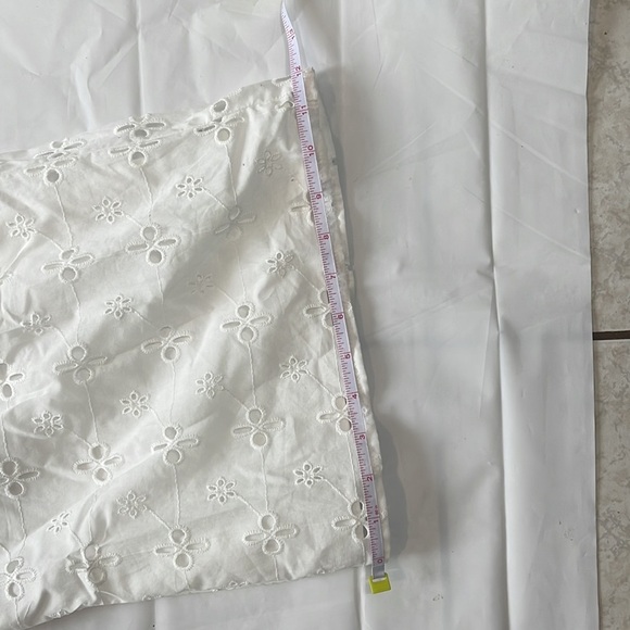 Forever 21 women’s embroidered pant and halter top outfit - Picture 3 of 10